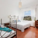 Lets Holidays Beautiful House In Tossa 度假居