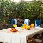 Lets Holidays Beautiful House In Tossa Dom wakacyjny