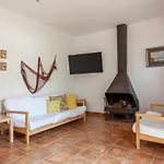 Lets Holidays Beautiful House In Tossa Dom wakacyjny *