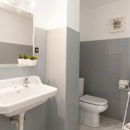 Lets Holidays Beautiful House In Tossa Тосса-де-Мар