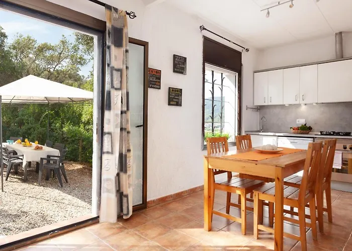 Lets Holidays Beautiful House In Tossa Holiday home