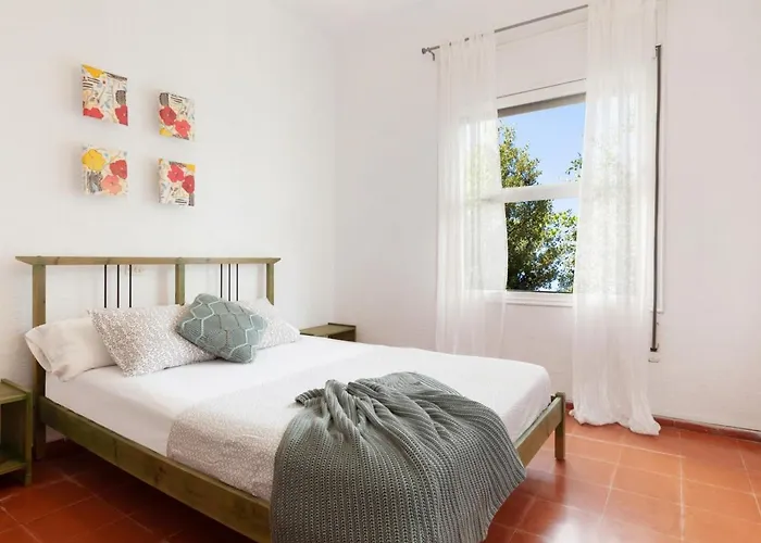 Lets Holidays Beautiful House In Tossa Holiday home