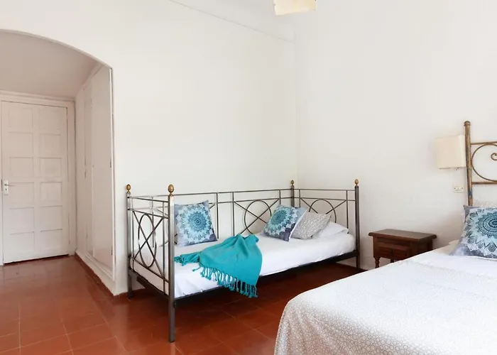 Lets Holidays Beautiful House In Tossa Holiday home *